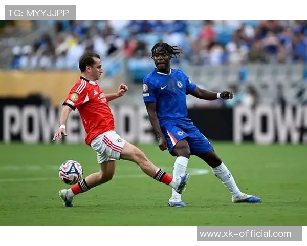 帕尔梅拉斯主帅泪洒赛场感慨逆转胜利带来的深刻解脱与感动