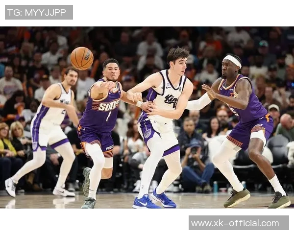 雄鹿主场对阵独行侠的比赛因恶劣天气推迟至另一天举行