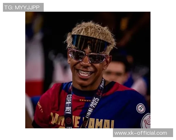 年轻球员的崛起：姆巴佩17岁亚马尔18岁梅西19岁首次戴帽盘点