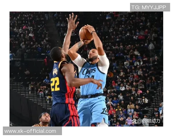 鲍威尔:给我的首次全明星之旅打A很高兴能与竞争者们享受比赛 鲍威尔:给我的首次全明星之旅打A很高兴能与竞争者们享受比赛